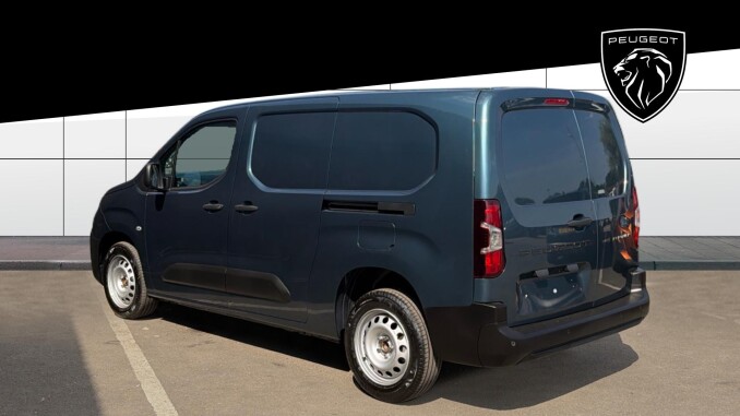 Peugeot Partner Xl Diesel 1.5 BlueHDi 130 Professional Plus Van EAT8 - Image 2